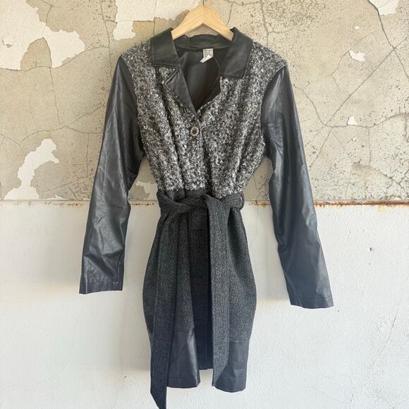 Kukukachu Jackets & Blazers - Vtg 90s Belted Coat‎ Long Faux Leather Sleeves Boucle Knit Jacket Womens M USA